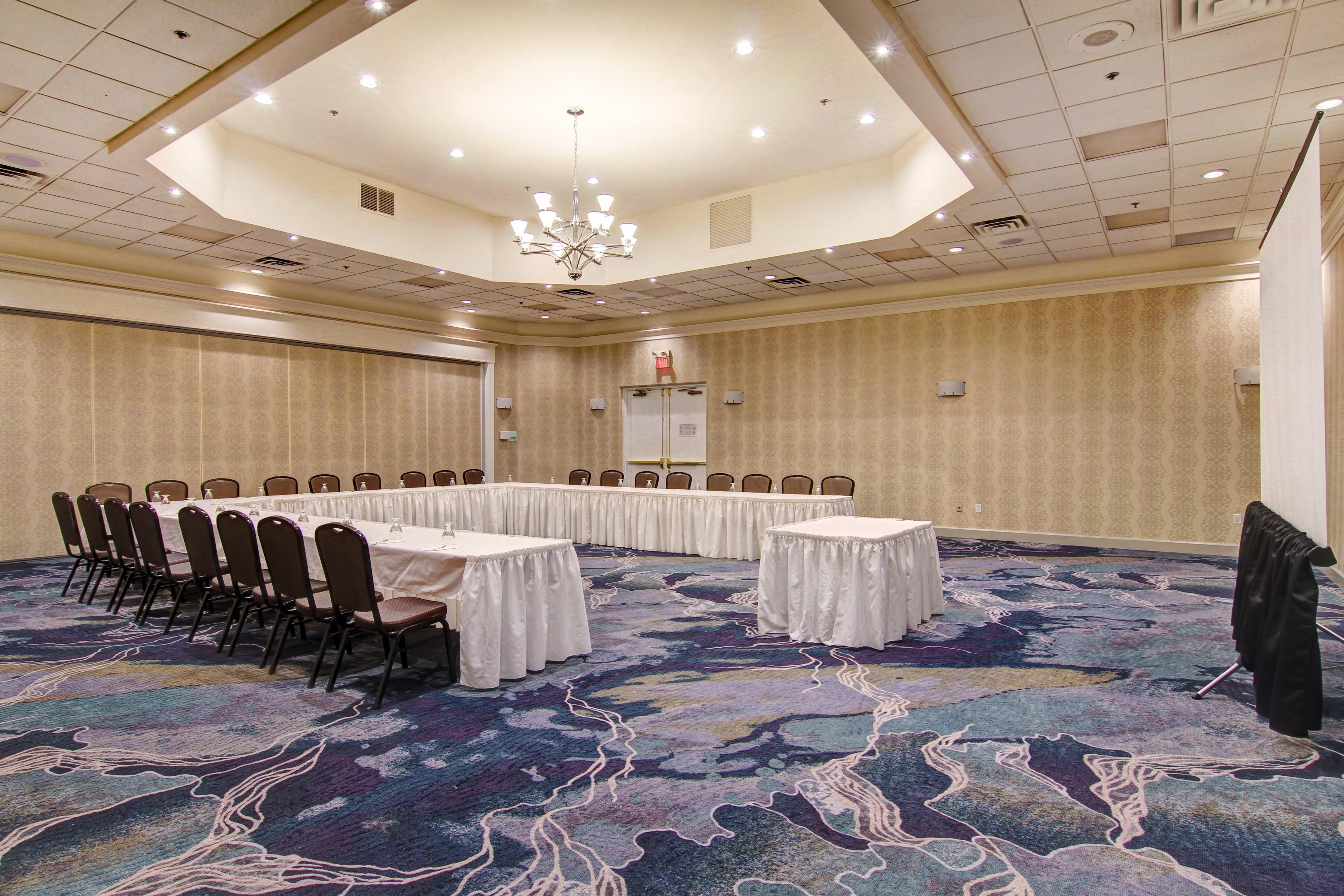 Holiday Inn Oakville Centre By Ihg Bagian luar foto