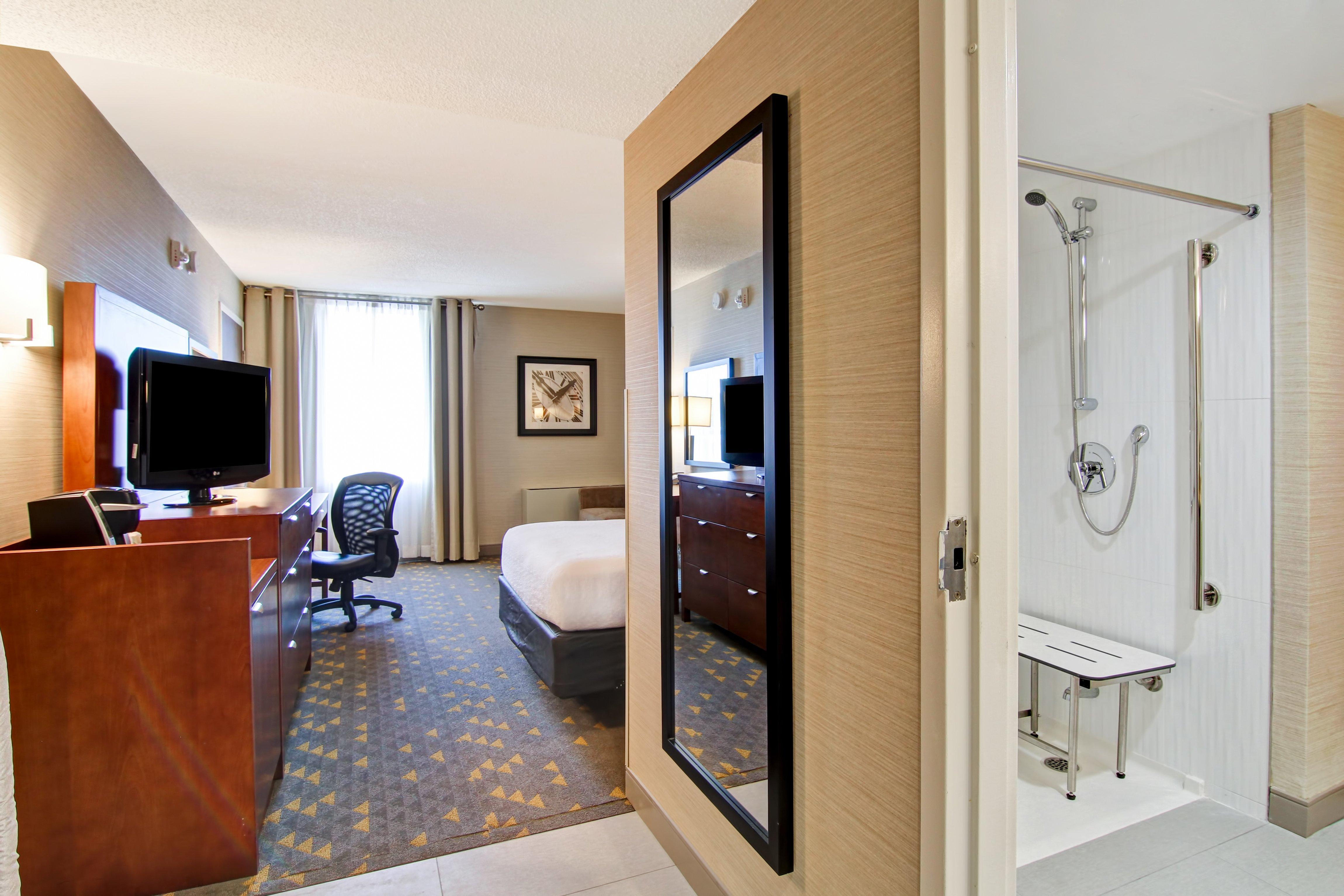 Holiday Inn Oakville Centre By Ihg Bagian luar foto