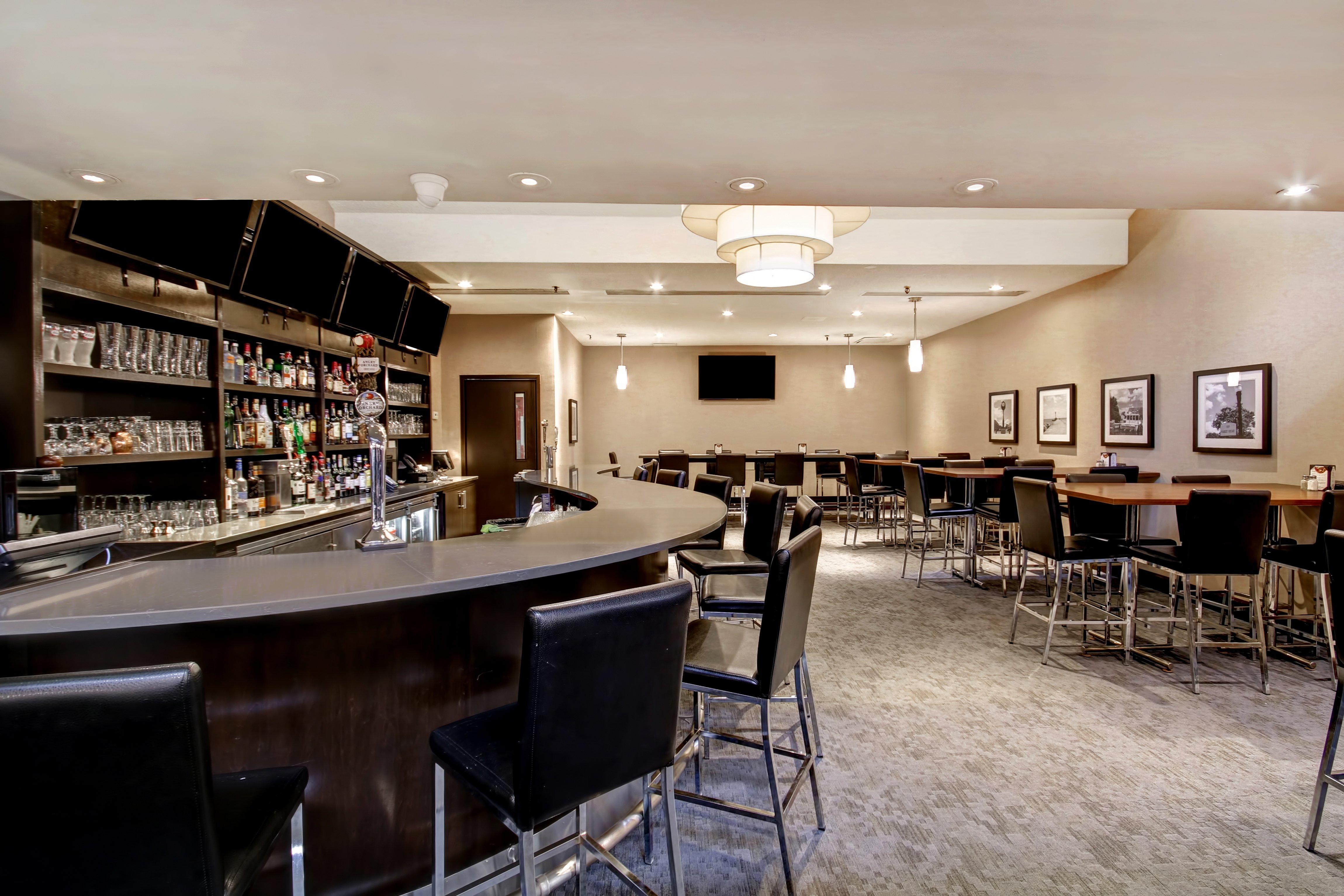 Holiday Inn Oakville Centre By Ihg Bagian luar foto