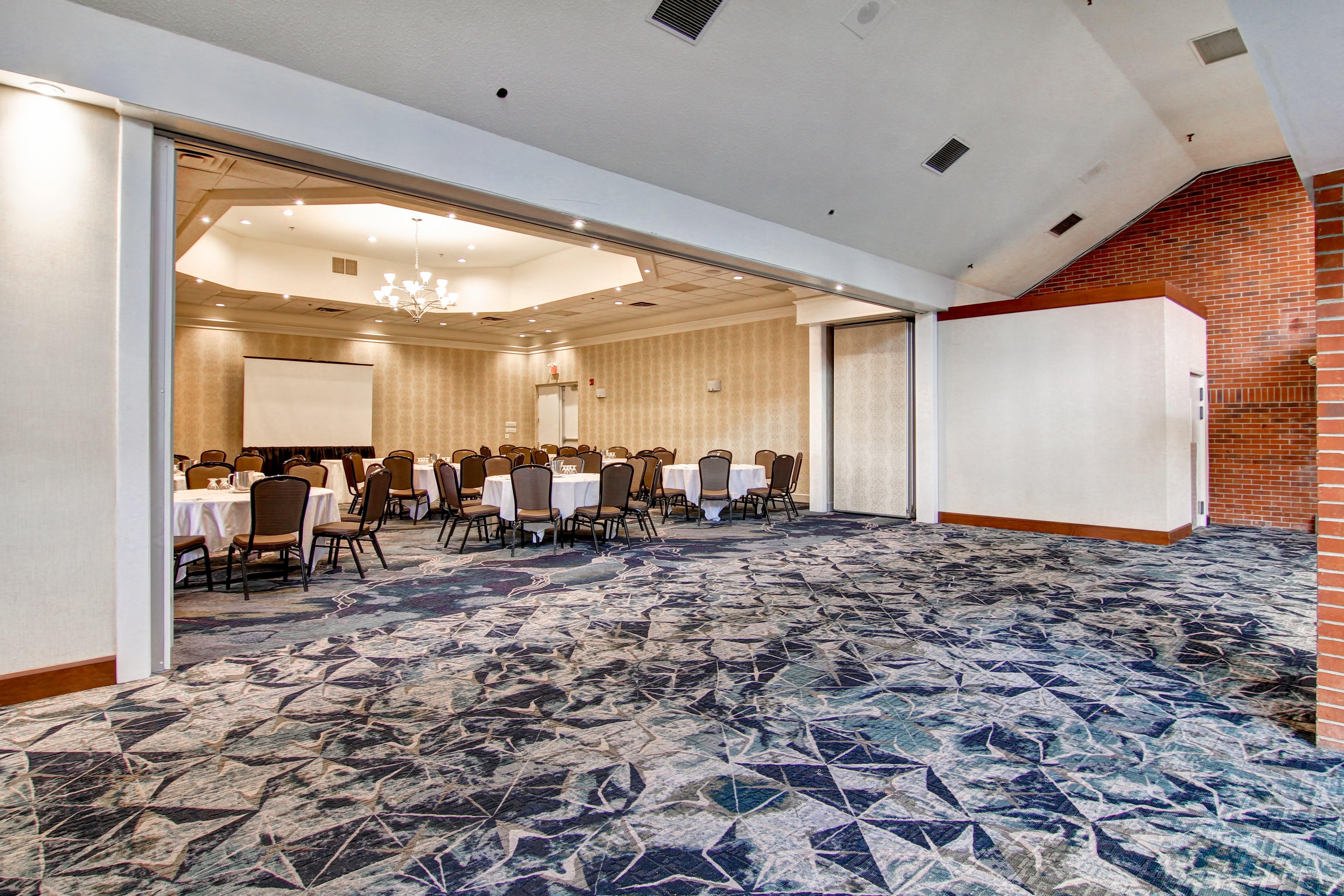 Holiday Inn Oakville Centre By Ihg Bagian luar foto
