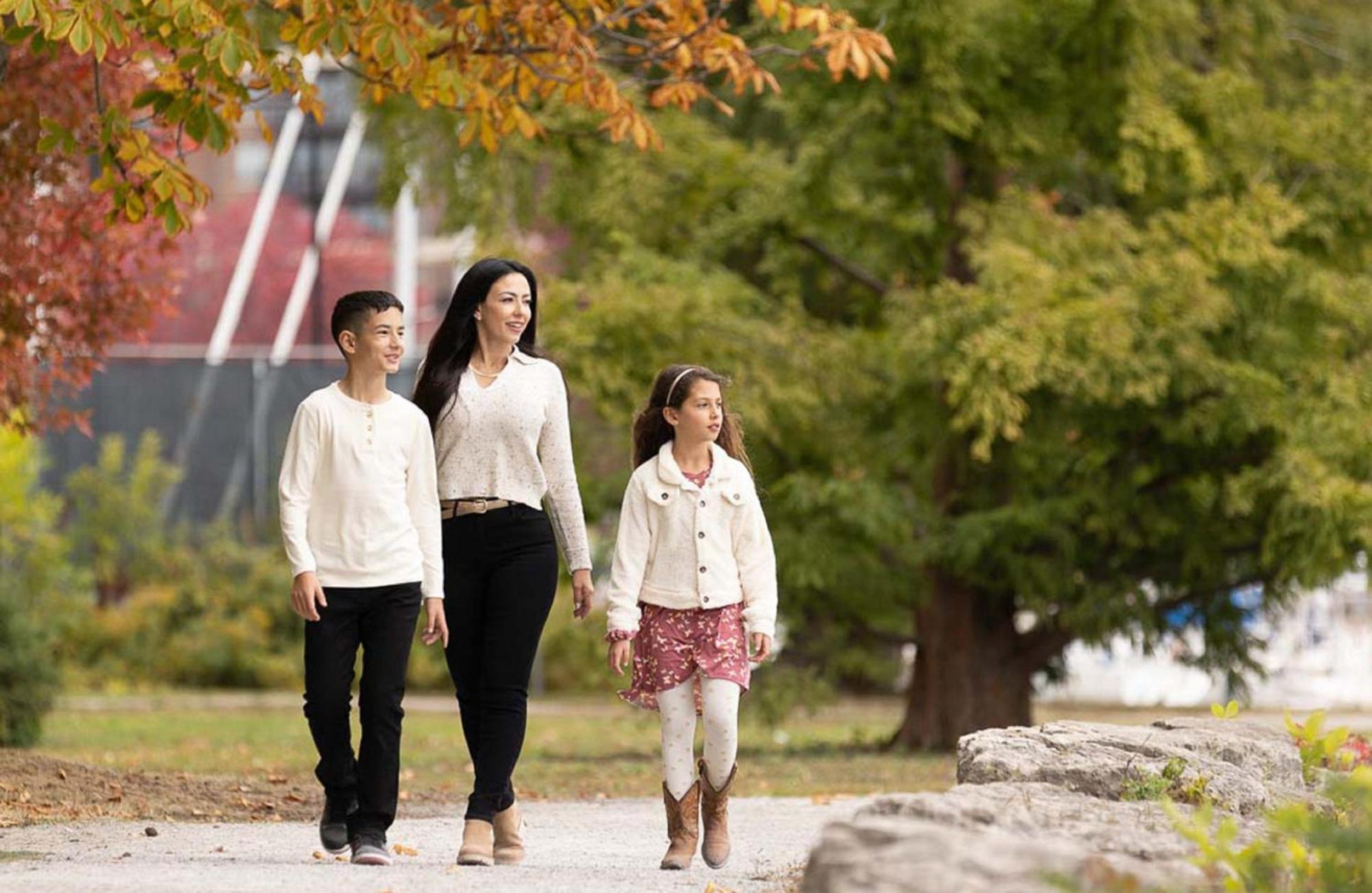 Holiday Inn Oakville Centre By Ihg Bagian luar foto